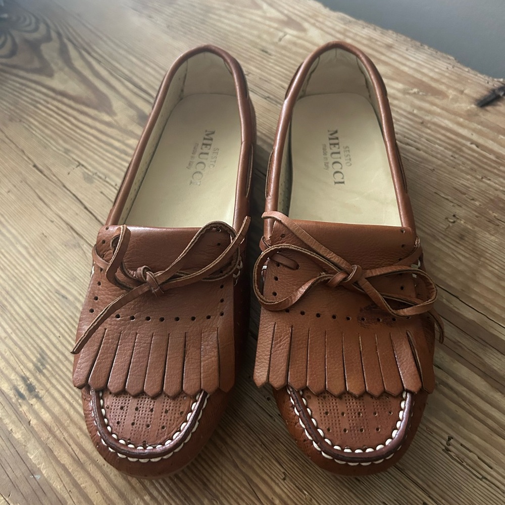 Sesto Meucci Leather Loafers with Fringe Detail